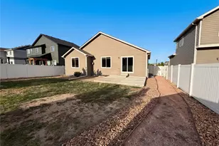 2403 Tabor St, Berthoud, CO 80513 - Photo 5