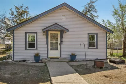 360 S Main Street, Keenesburg, CO 80643 - Photo 1