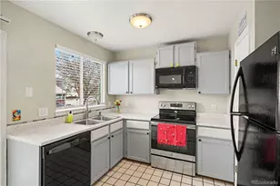 828 Summer Dr, Highlands Ranch, CO 80126 - Photo 9