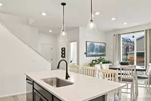 4317 S Netherland Ct, Aurora, CO 80015 - Photo 9