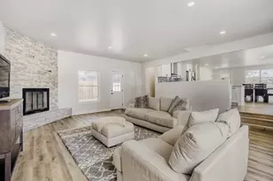 405 Elliott St, Longmont, CO 80504 - Photo 13