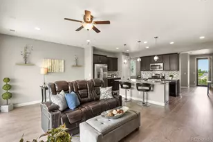 25524 E Byers Dr, Aurora, CO 80018 - Photo 15