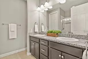 25524 E Byers Dr, Aurora, CO 80018 - Photo 19