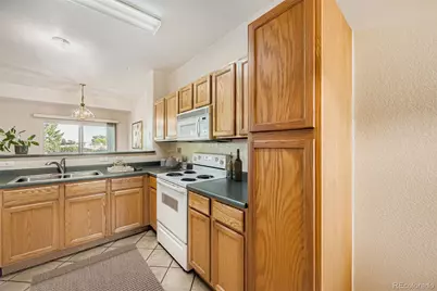 252 Quari Street, Aurora, CO 80011 - Photo 9