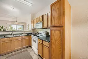 252 Quari St, Aurora, CO 80011 - Photo 9