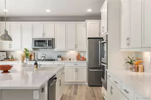 21653 E Stanford Cir, Aurora, CO 80015 - Photo 19