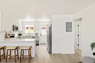 3213 N Steele St, Denver, CO 80205 - Photo 5