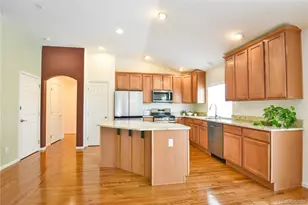 23627 E Bellewood Dr, Aurora, CO 80016 - Photo 7
