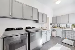 22637 Shawnee Rd, Indian Hills, CO 80454 - Photo 21