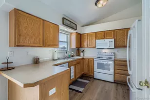 210 E Joshua Ave, Keenesburg, CO 80643 - Photo 5