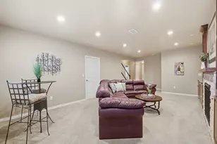 23953 E Roxbury Pl, Aurora, CO 80016 - Photo 21