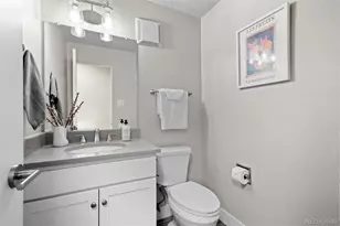 2895 S Locust St, Denver, CO 80222 - Photo 25