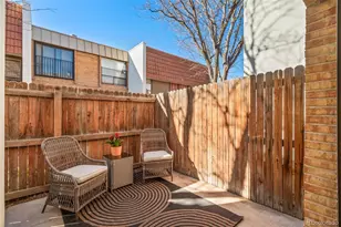 2895 S Locust St, Denver, CO 80222 - Photo 27