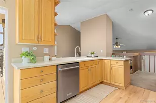 19853 E Greenwood Dr, Aurora, CO 80013 - Photo 17