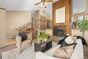 19853 E Greenwood Dr, Aurora, CO 80013 - Photo 9