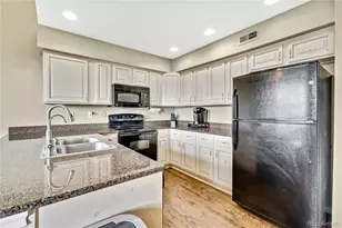 1099 S Walden Way, Aurora, CO 80017 - Photo 9