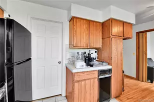 1050 S Monaco Parkway, Denver, CO 80224 - Photo 11