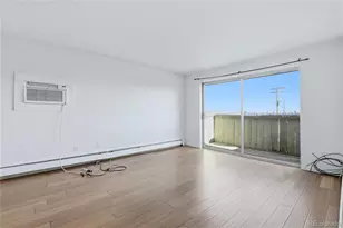 561 Geneva St, Aurora, CO 80010 - Photo 9