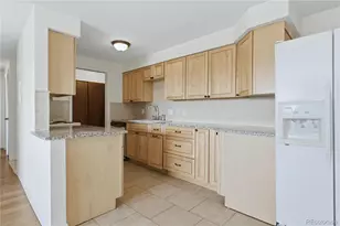 561 Geneva St, Aurora, CO 80010 - Photo 3