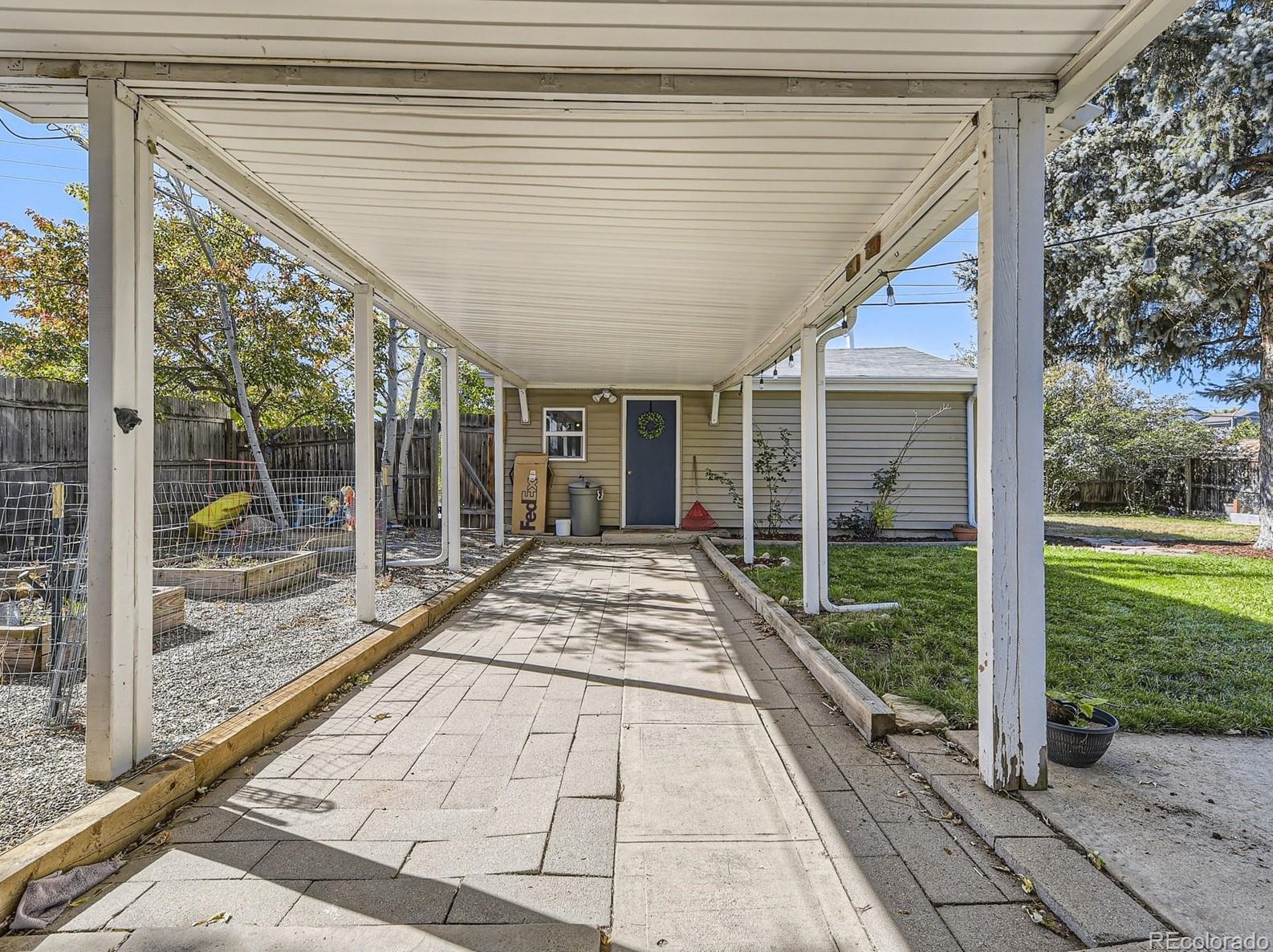 5311 Sherman St, Littleton CO 80121-8034 exterior