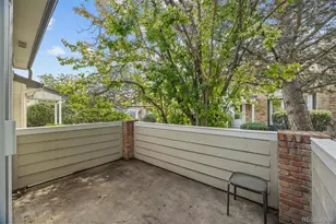 927 S Evanston Cir, Aurora, CO 80012 - Photo 13