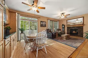 927 S Evanston Cir, Aurora, CO 80012 - Photo 7
