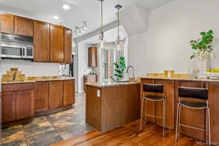2422 Stout St, Denver, CO 80205 - Photo 9