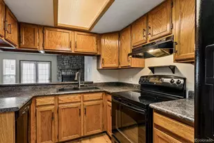 19719 Rosewood Ct, Parker, CO 80138 - Photo 5