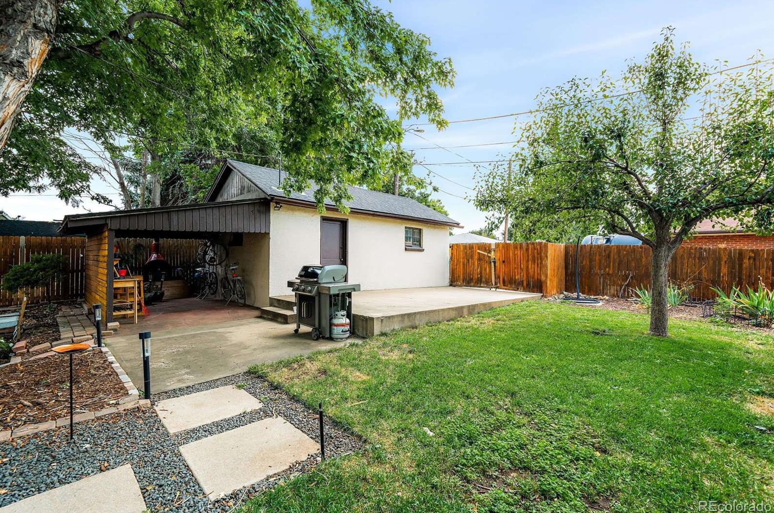 2625 Julian St, Denver CO  80219-5832 exterior