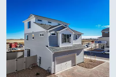 46569 Sunflower Lane, Bennett, CO 80102 - Photo 3