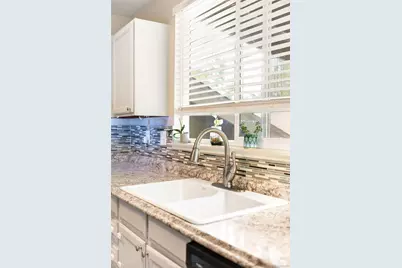 3782 S Ceylon Way, Aurora, CO 80013 - Photo 9