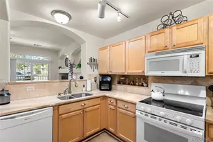 10050 E Gunnison Pl, Aurora, CO 80247 - Photo 7