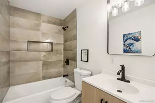 998 Toledo St, Aurora, CO 80011 - Photo 9