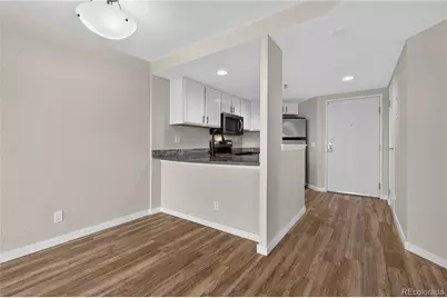 100 Park Avenue #1704, Denver, CO 80205 - Photo 7