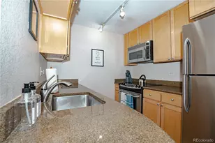 1150 Vine St, Denver, CO 80206 - Photo 5