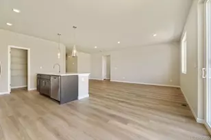 55015 E 28th Pl, Strasburg, CO 80136 - Photo 17