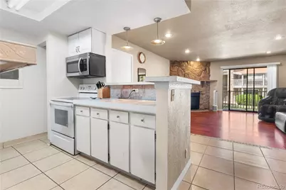 921 S Walden Street #105, Aurora, CO 80017 - Photo 7