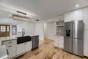 2610 S Vine St, Denver, CO 80210 - Photo 9