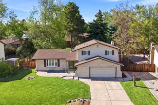 8923 W Warren Dr, Lakewood, CO 80227 - Photo 3