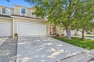 22156 E Berry Pl, Aurora, CO 80015 - Photo 5