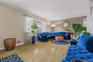 4725 Topeka Ct, Denver, CO 80239 - Photo 5