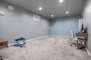 4725 Topeka Ct, Denver, CO 80239 - Photo 25