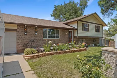 4725 Topeka Court, Denver, CO 80239 - Photo 5