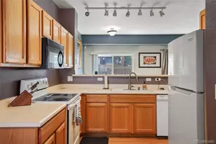12105 E 2nd Dr., Aurora, CO 80011 - Photo 13
