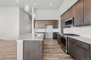 15287 Poplar St, Thornton, CO 80602 - Photo 9