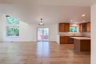 10562 Falcon St, Longmont, CO 80504 - Photo 9