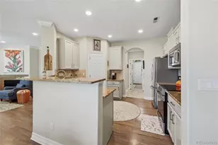 10084 Bluffmont Ln, Lone Tree, CO 80124 - Photo 11