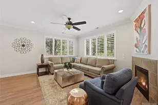 10084 Bluffmont Ln, Lone Tree, CO 80124 - Photo 5