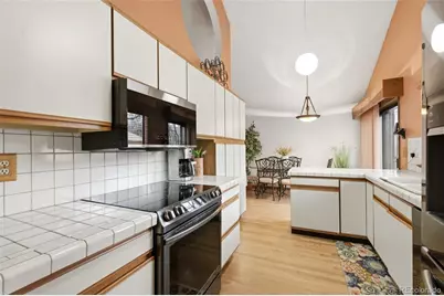 47 S Eagle Circle, Aurora, CO 80012 - Photo 11