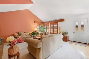 47 S Eagle Cir, Aurora, CO 80012 - Photo 5